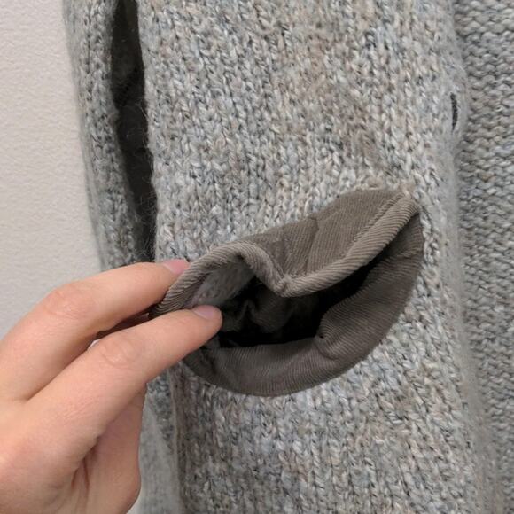 Sparrow knit button down gray sweater size XS - Picture 4 of 9